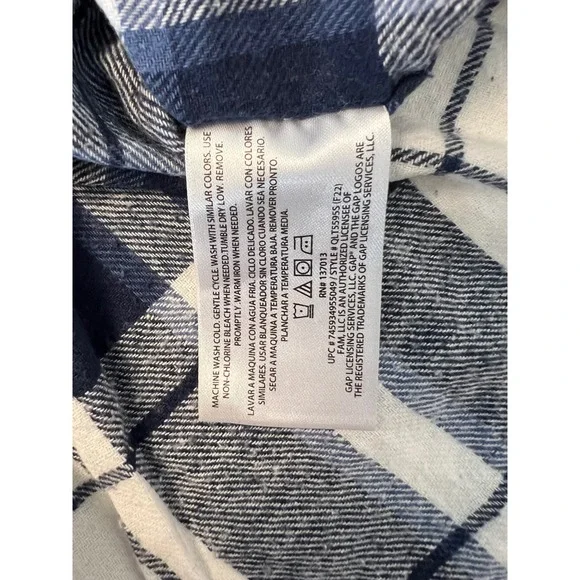 GAP Womens XL Flannel Shirt Blue White Plaid Long Sleeve Button Down‎ Top - Picture 10 of 10